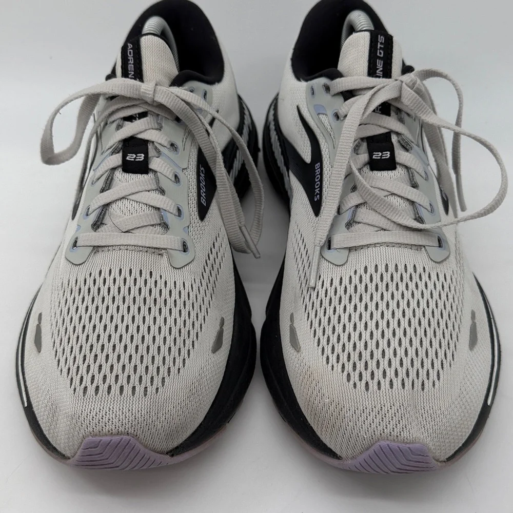Brooks Adrenaline GTS Men’s Running Shoes in Light Gray and Black - Picture 8 of 16